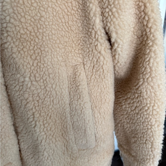 COS teddy coat - AS NEW - Picture 4 of 10